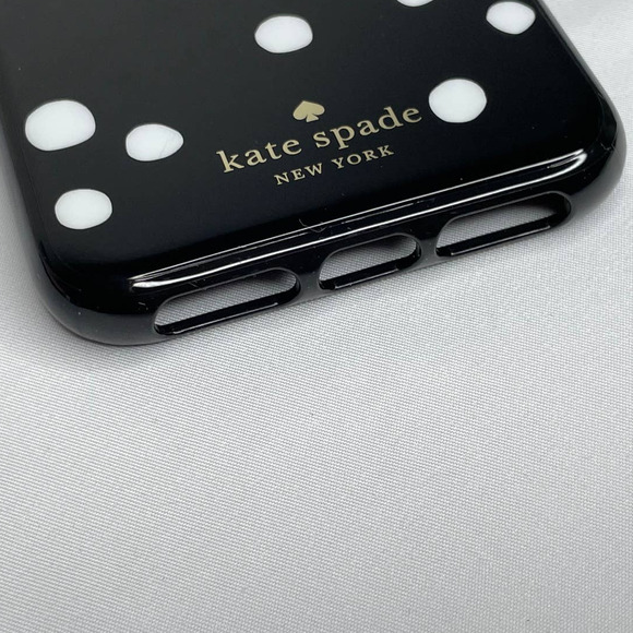 Kate Spade Black and white Polka Dots Iphone 11 Pro Case - Picture 8 of 9